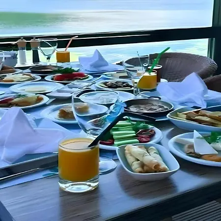 Forest Aparthotel 3*